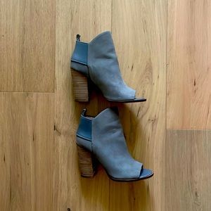 Kelsi Dagger Gemmane boot in Fog (size 6.5)